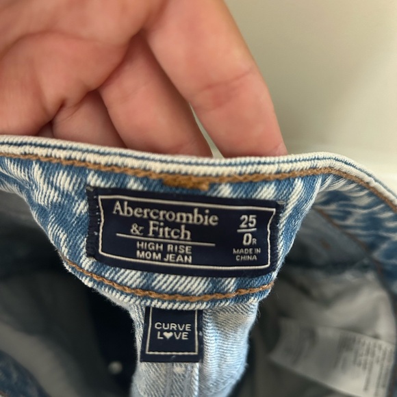 ABERCROMBIE JEANS | Size 0 - Picture 5 of 6